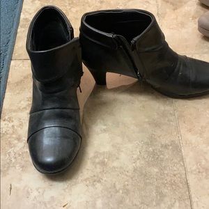 Aero soles Black Ankle Boots - Size 7 1/2